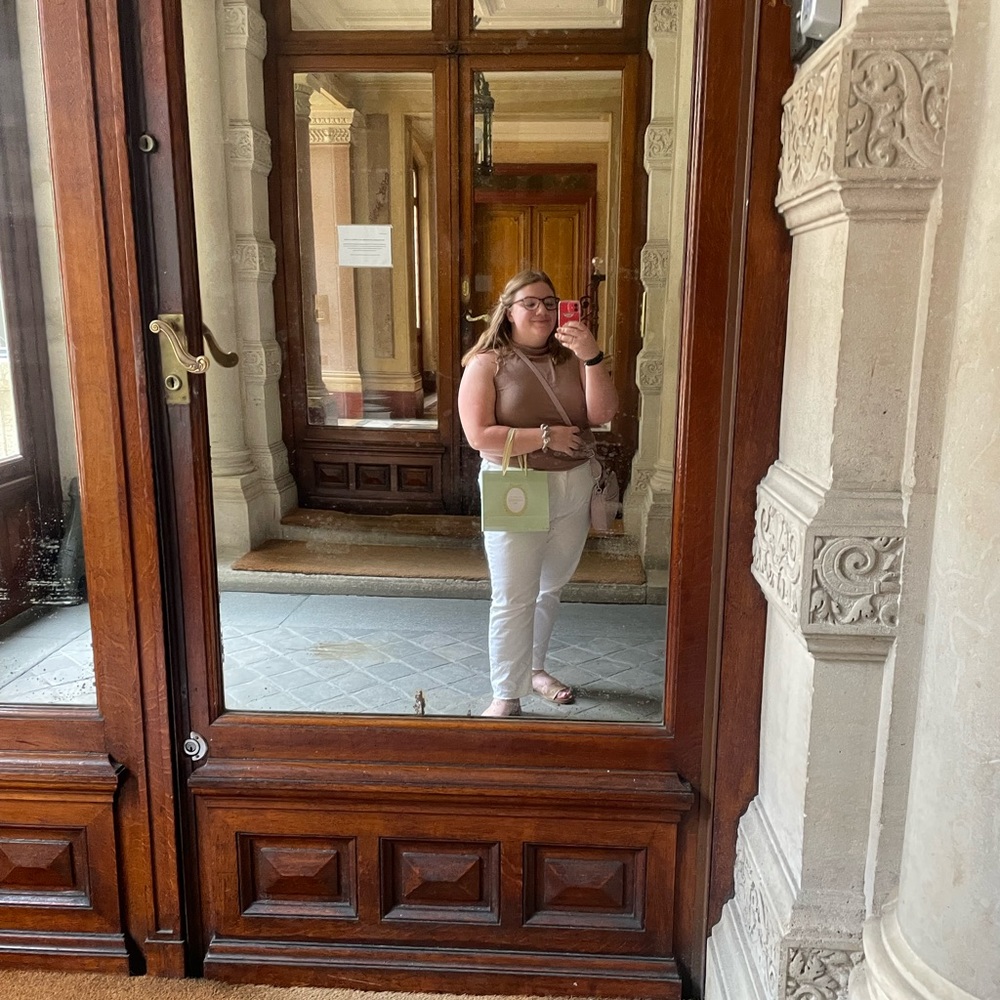 Meet your Posher, Alana
